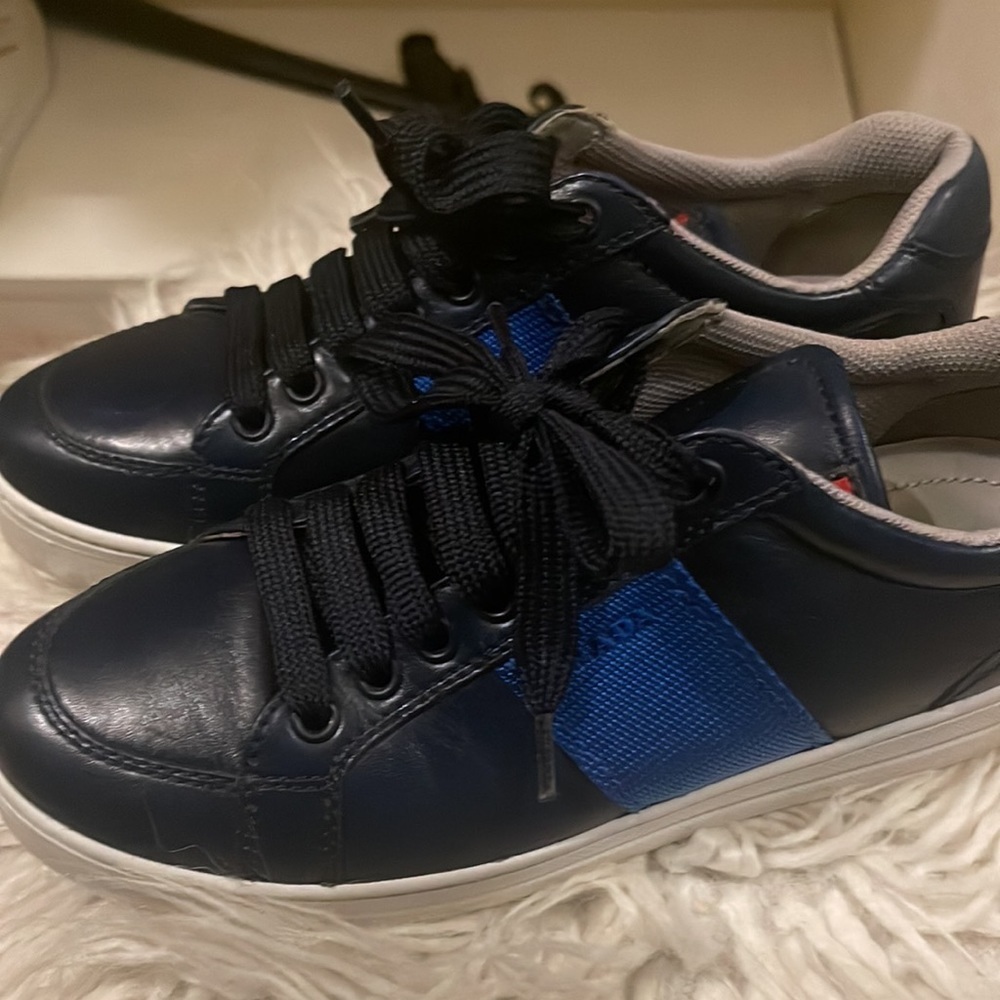 Prada sneakers very good condition - Picture 1 of 3